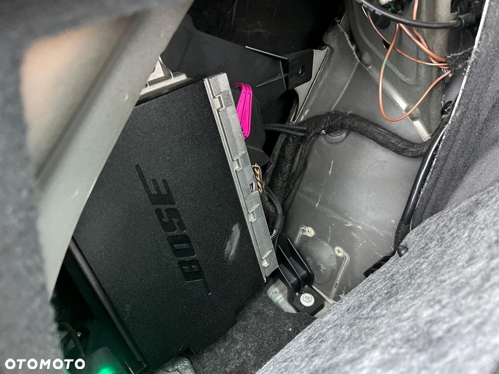 Audi A6 Avant 2.0 TDI Ultra S tronic - 30