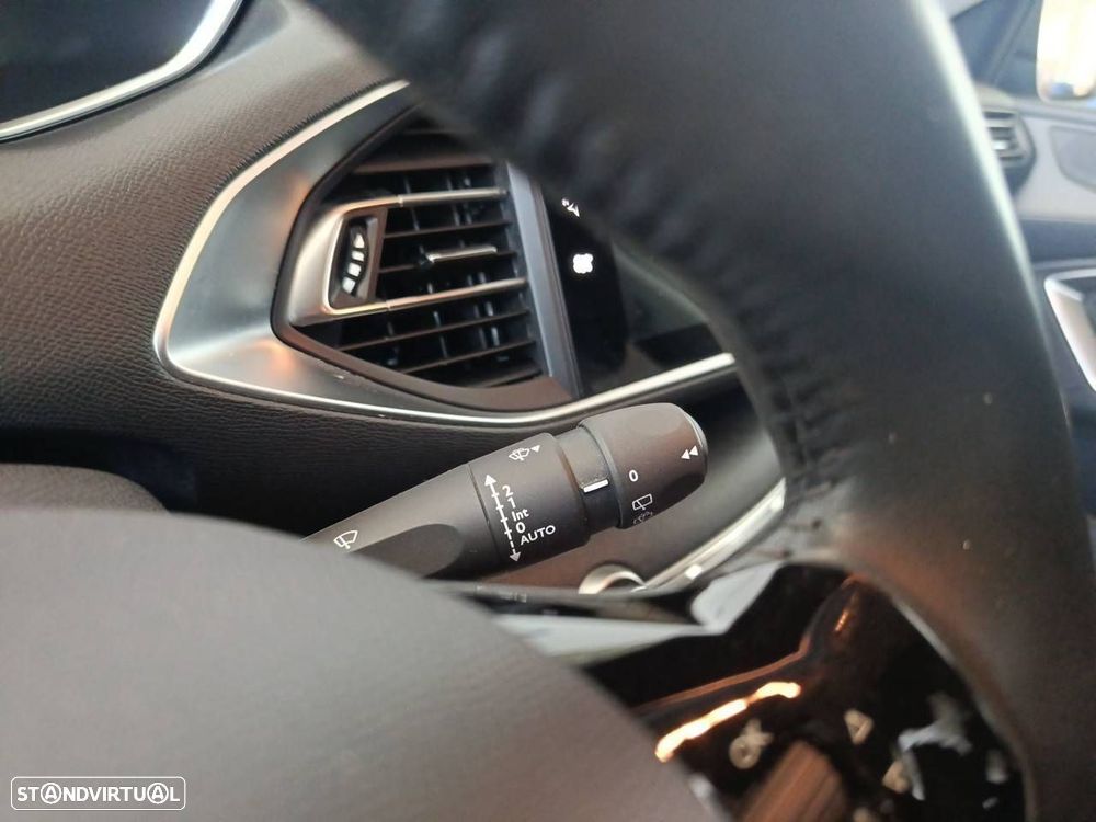 Peugeot 308 1.6 BlueHDi Style - 15