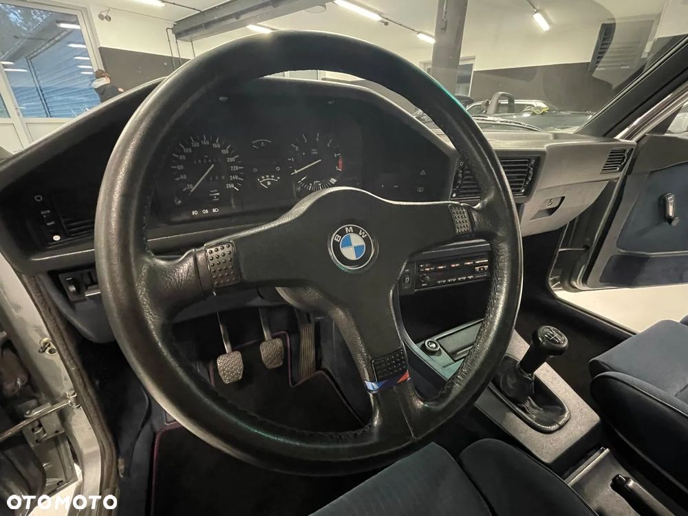 BMW Seria 5 M535 i - 34
