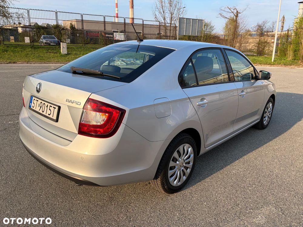 Skoda RAPID Spb 1.6 TDI DPF Emotion Plus - 4