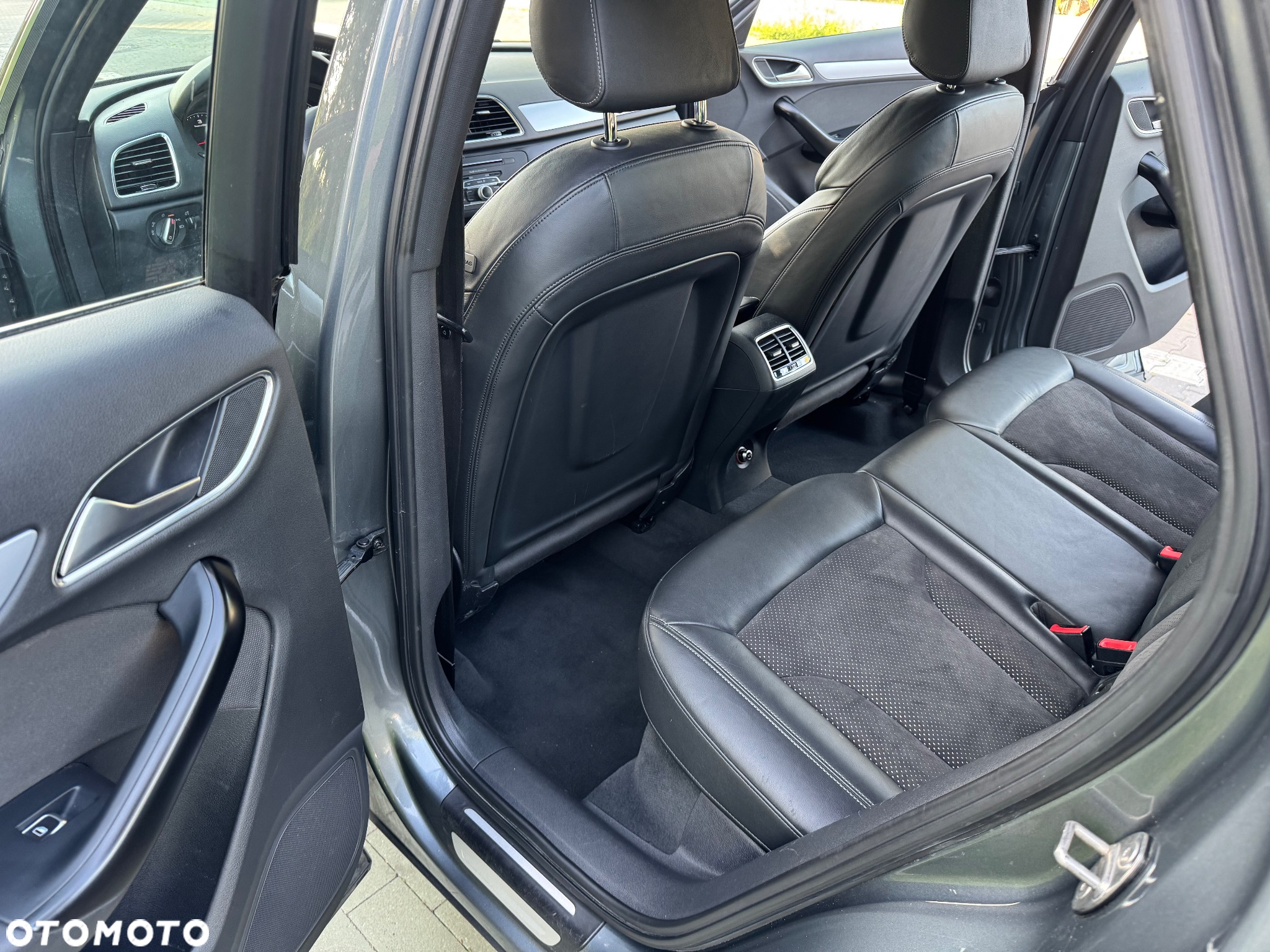 Audi Q3 35 TDI S line - 8