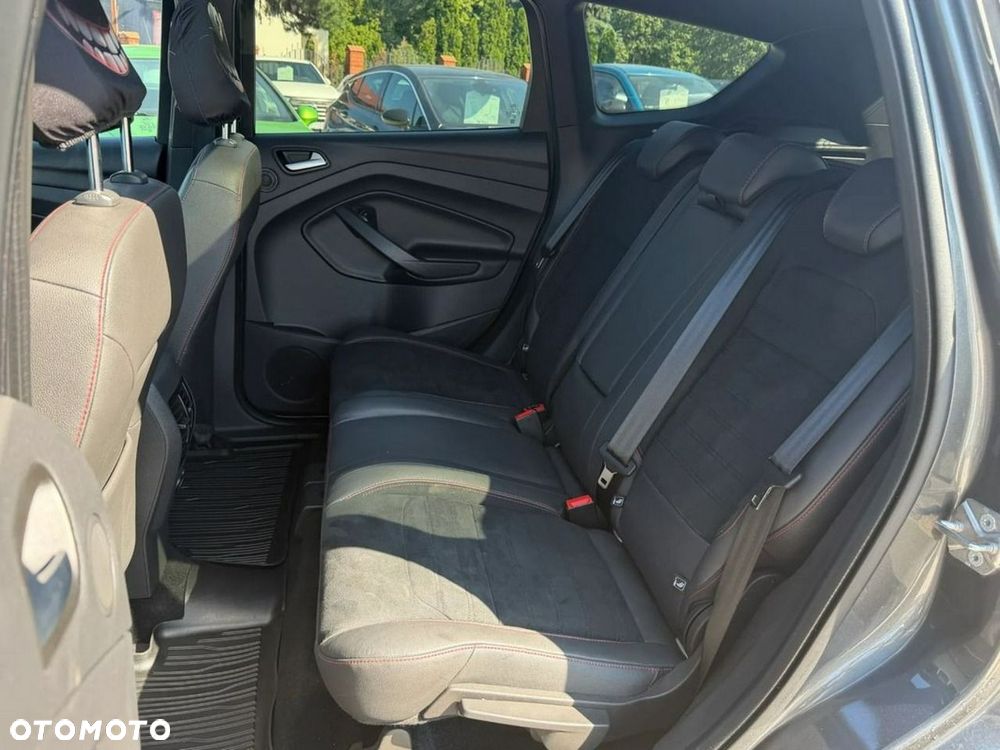 Ford Kuga 2.0 TDCi AWD ST-Line - 22