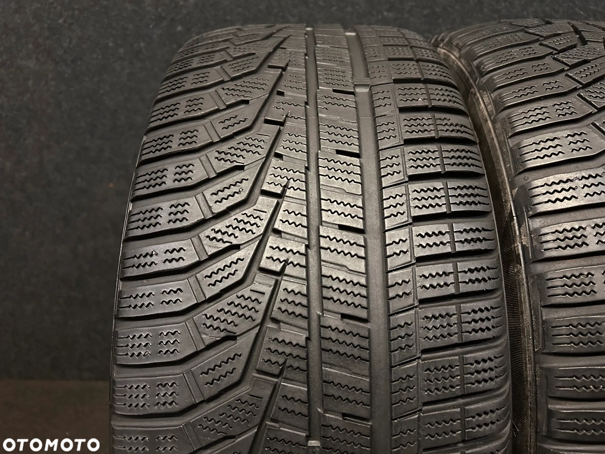 Opony zimowe Hankook Winter Icept EVO 2 245/45/18 100V XL 2szt. - 2