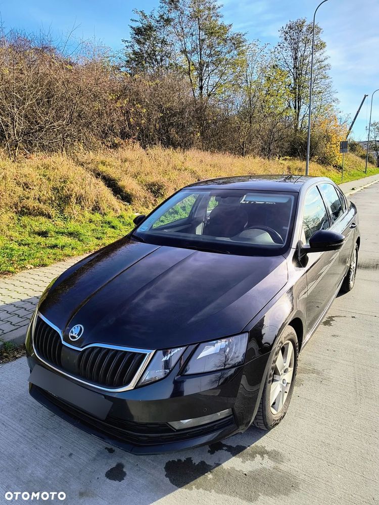Skoda Octavia 2.0 TDI Ambition DSG - 1