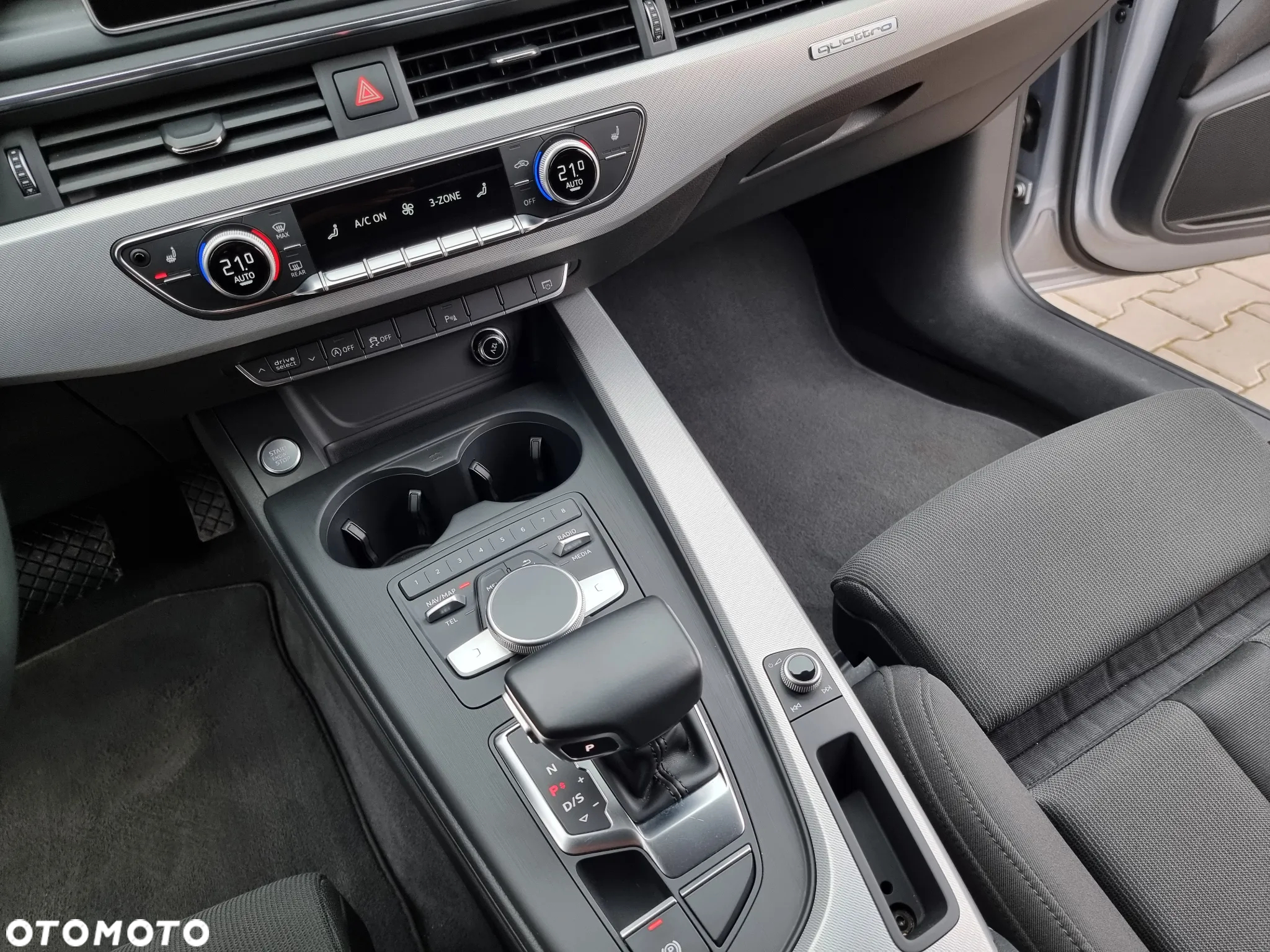 Audi A4 Avant 3.0 TDI quattro S tronic - 30