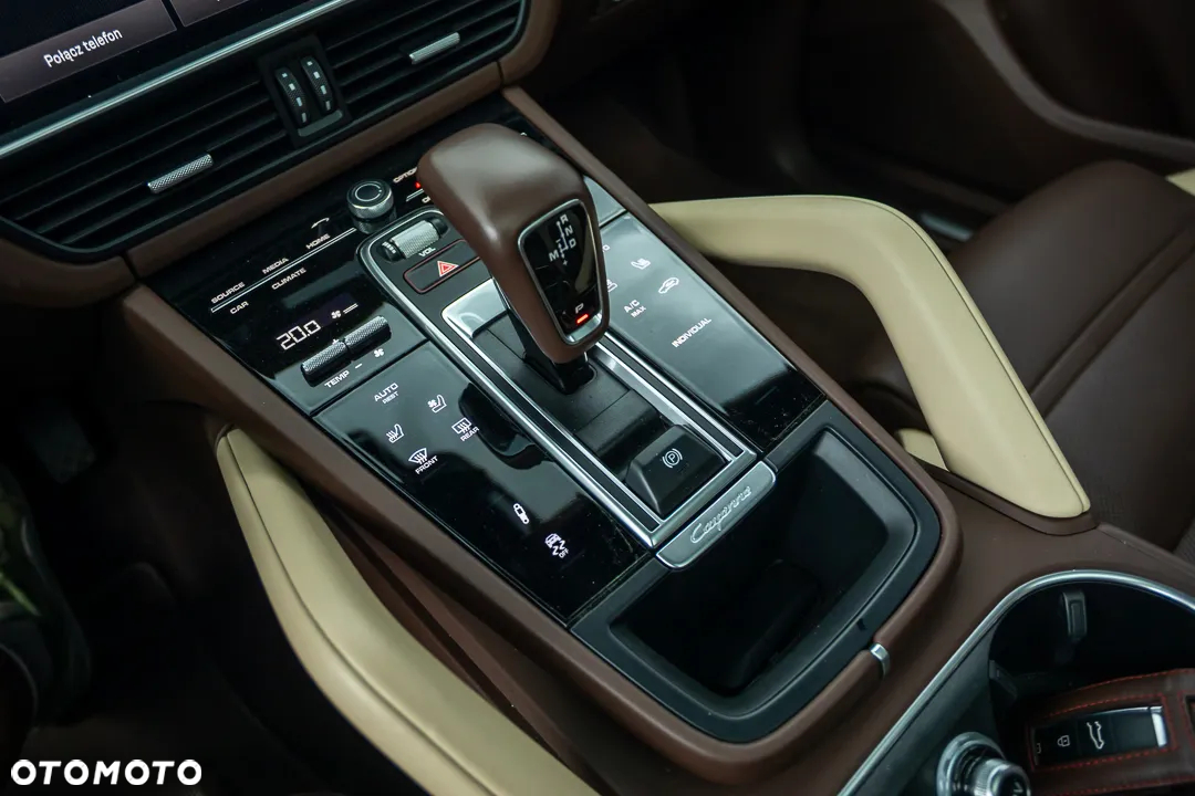 Porsche Cayenne Coupe E-Hybrid - 31