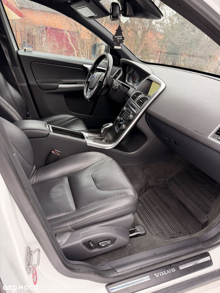 Volvo XC 60 D5 AWD Ocean Race - 31