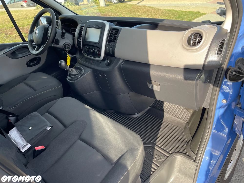 Renault Trafic - 18
