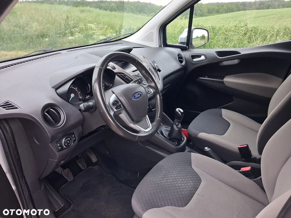Ford Tourneo Courier 1.0 EcoBoost Ambiente - 17