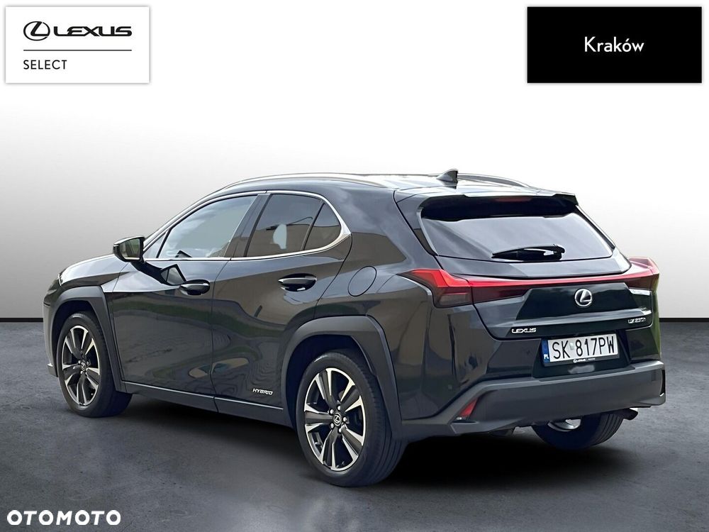 Lexus UX - 3