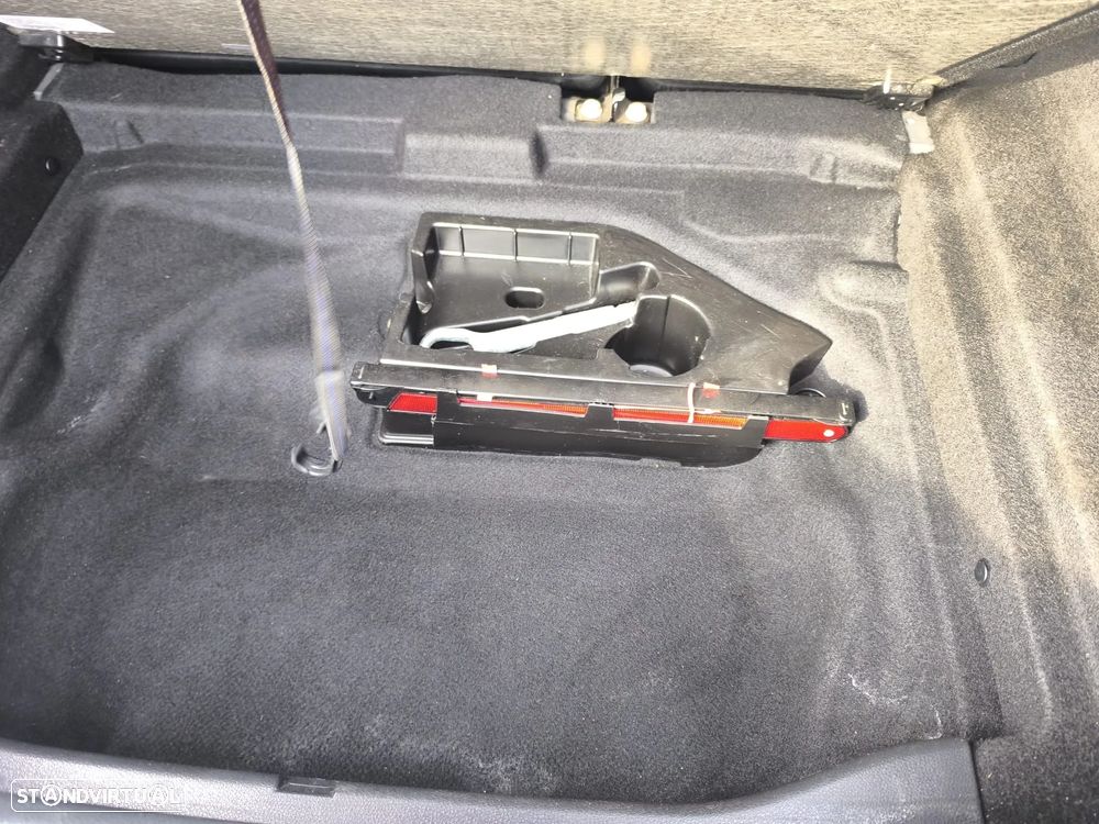 Mercedes-Benz A 180 d 7G-DCT AMG Line - 12