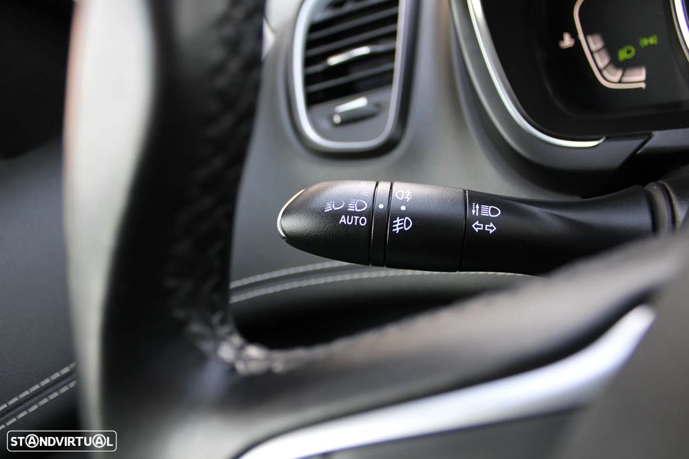 Renault Scénic dCi 110 FAP EDC Bose Edition - 15