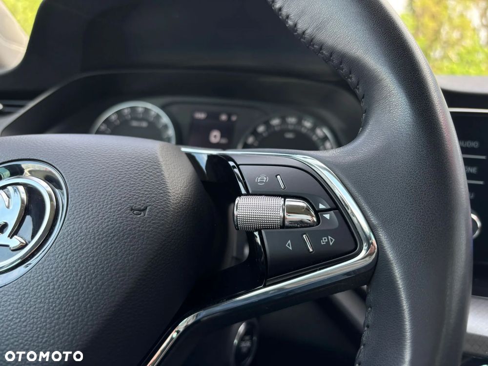 Skoda Octavia 2.0 TDI Ambition DSG - 35