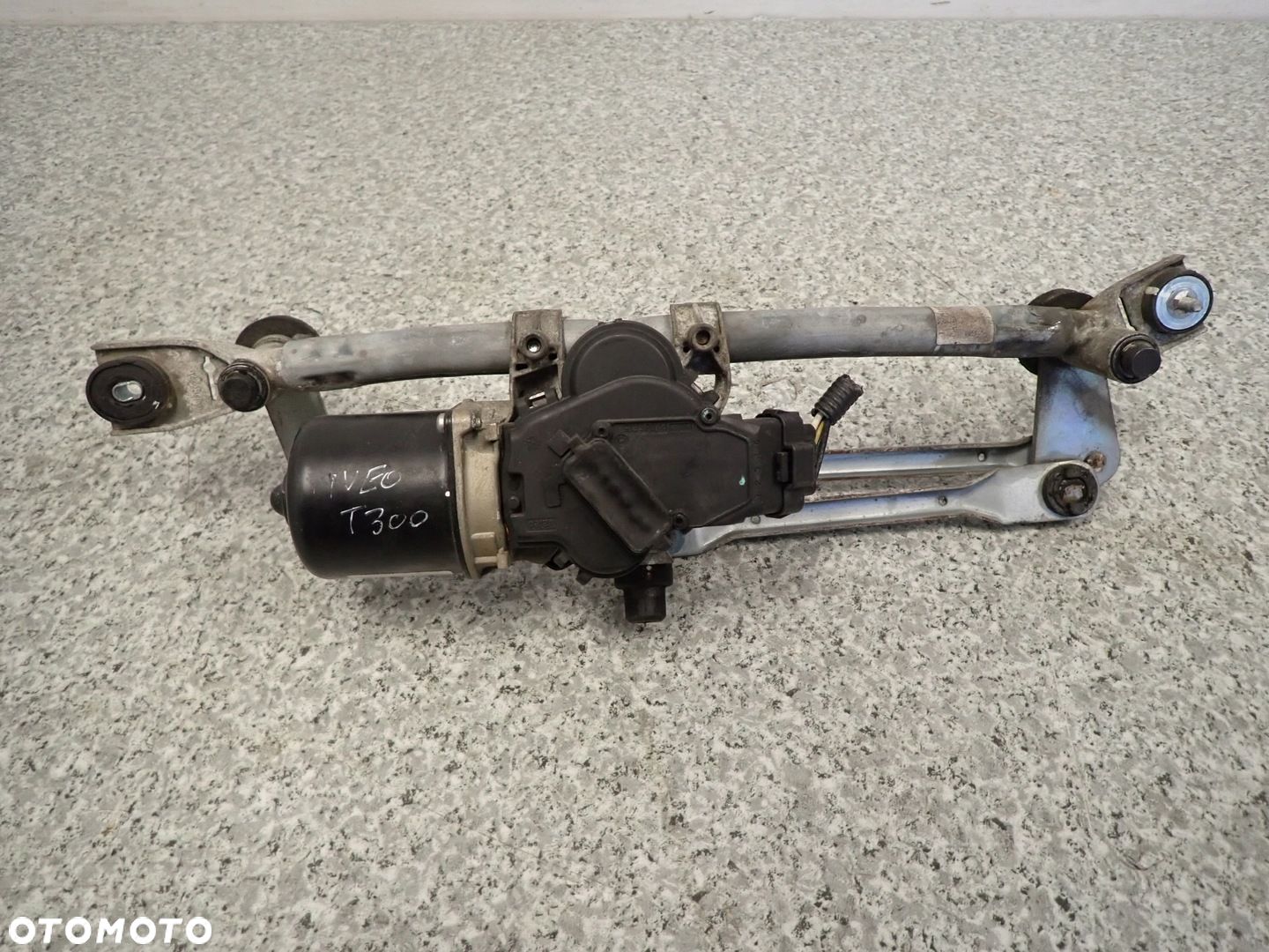 CHEVROLET AVEO T300 11- MECHANIZM WYCIERACZEK SILNICZEK PRZÓD - 1