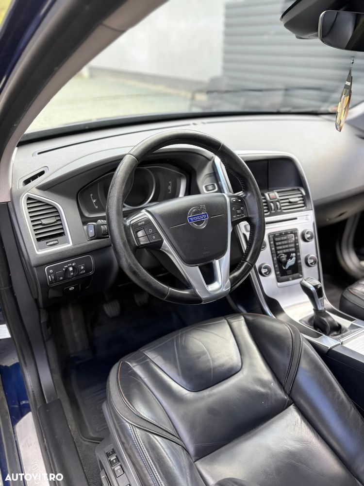 Volvo XC 60 D4 Ocean Race - 10