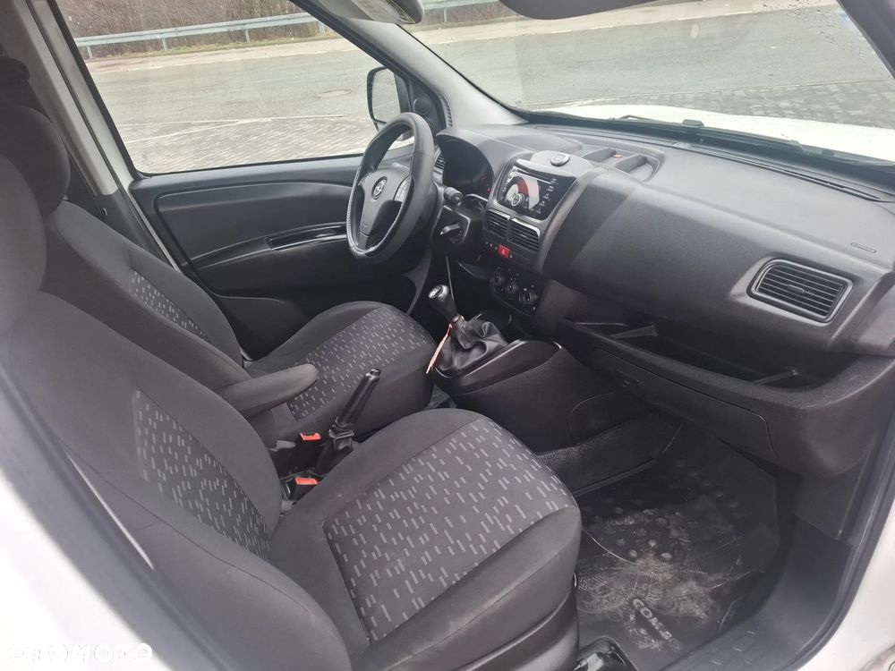 Opel Combo - 15