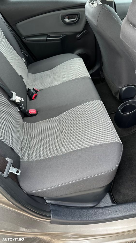 Toyota Yaris - 11