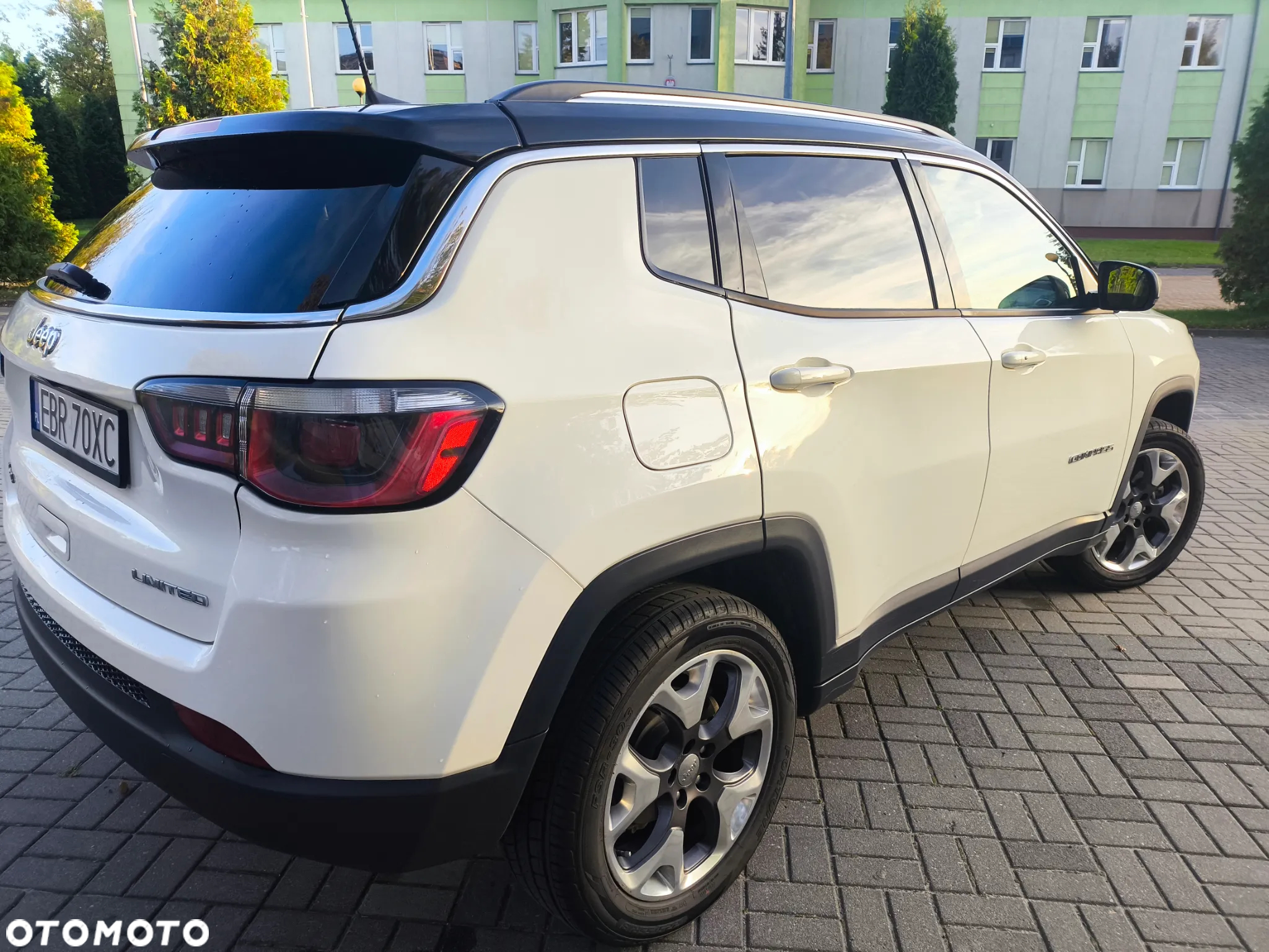 Jeep Compass - 4