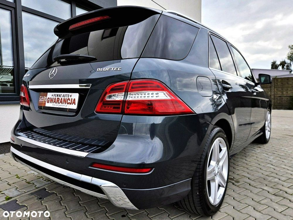 Mercedes-Benz ML 350 BlueTec 4-Matic - 3