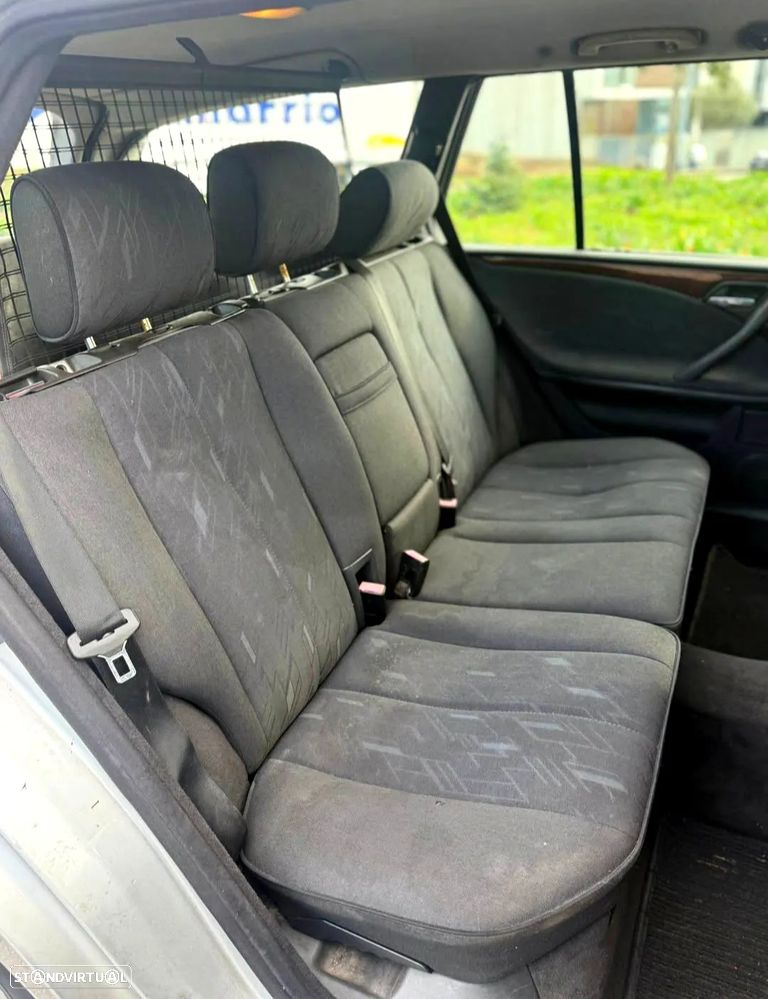 Mercedes-Benz E 220 - 7