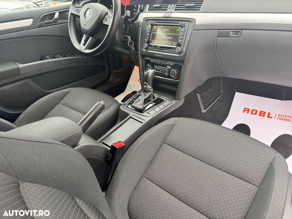 Skoda Superb 2.0 TDI Green tec DSG Elegance - 15