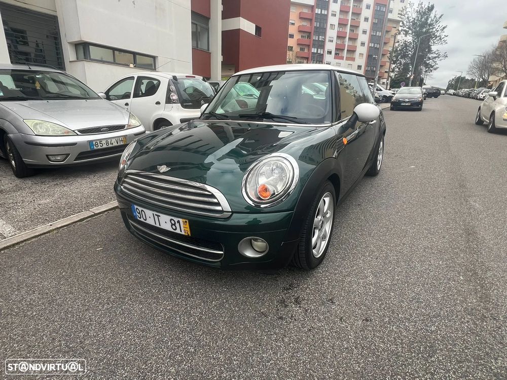 MINI 3 Portas Cooper D - 1