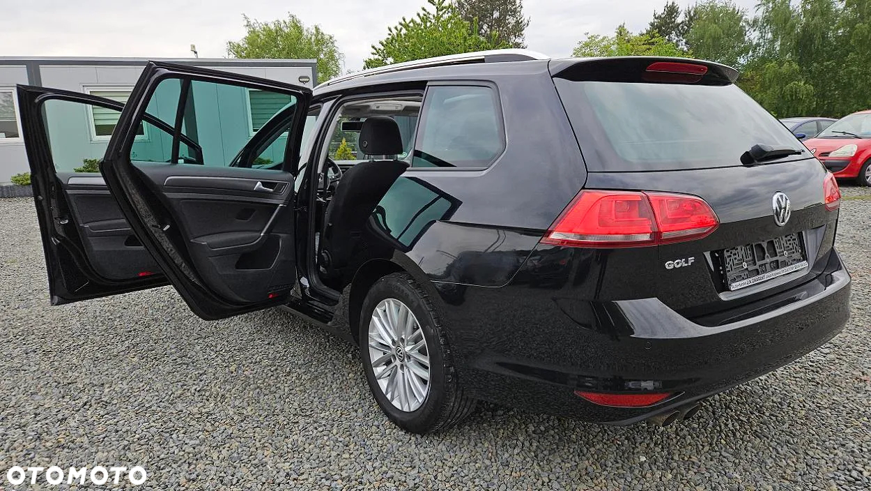 Volkswagen Golf Variant 2.0 TDI BlueMotion Technology Lounge - 11