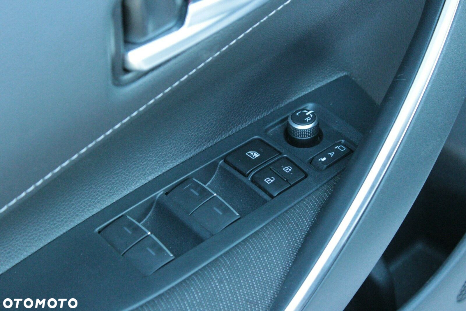 Suzuki Swace - 12