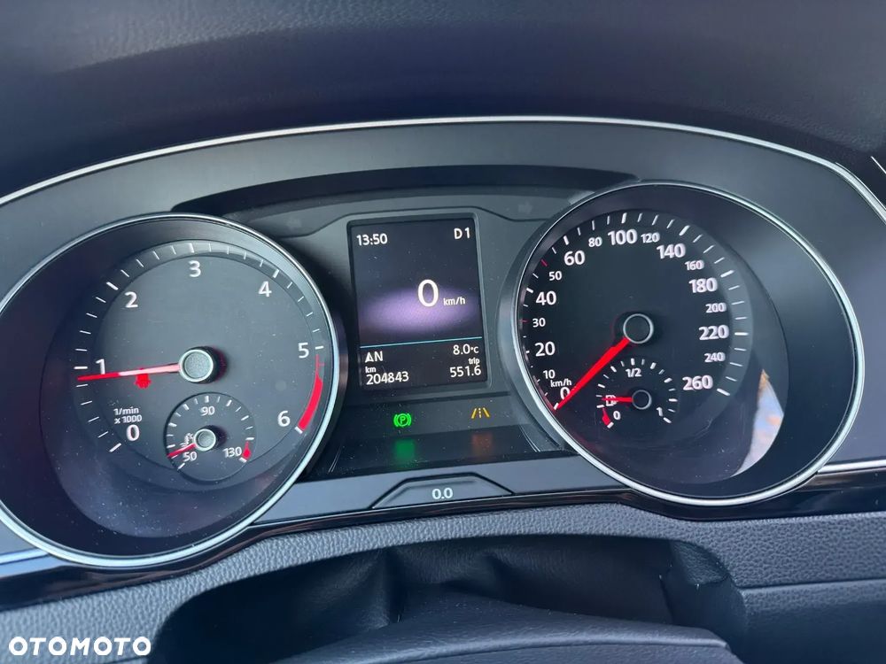 Volkswagen Passat - 17