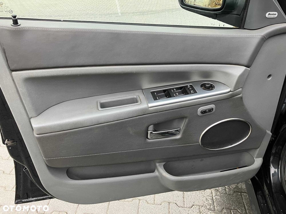 Jeep Grand Cherokee - 5