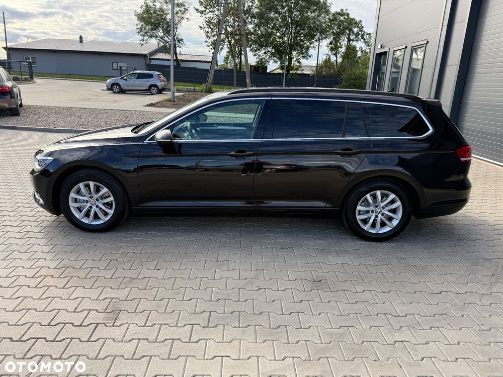 Volkswagen Passat 2.0 TDI SCR Comfortline - 4