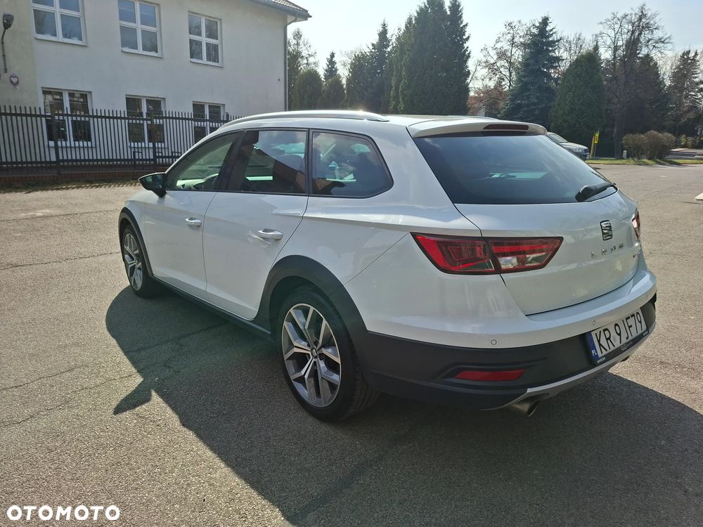 Seat Leon Sportstourer 1.8 TSI Start&Stop 4Drive DSG X-Perience - 3