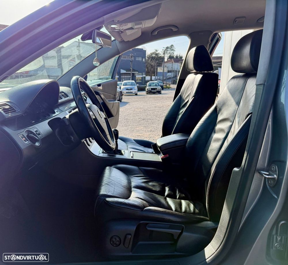 VW Passat Variant 2.0 TDi Highline - 20