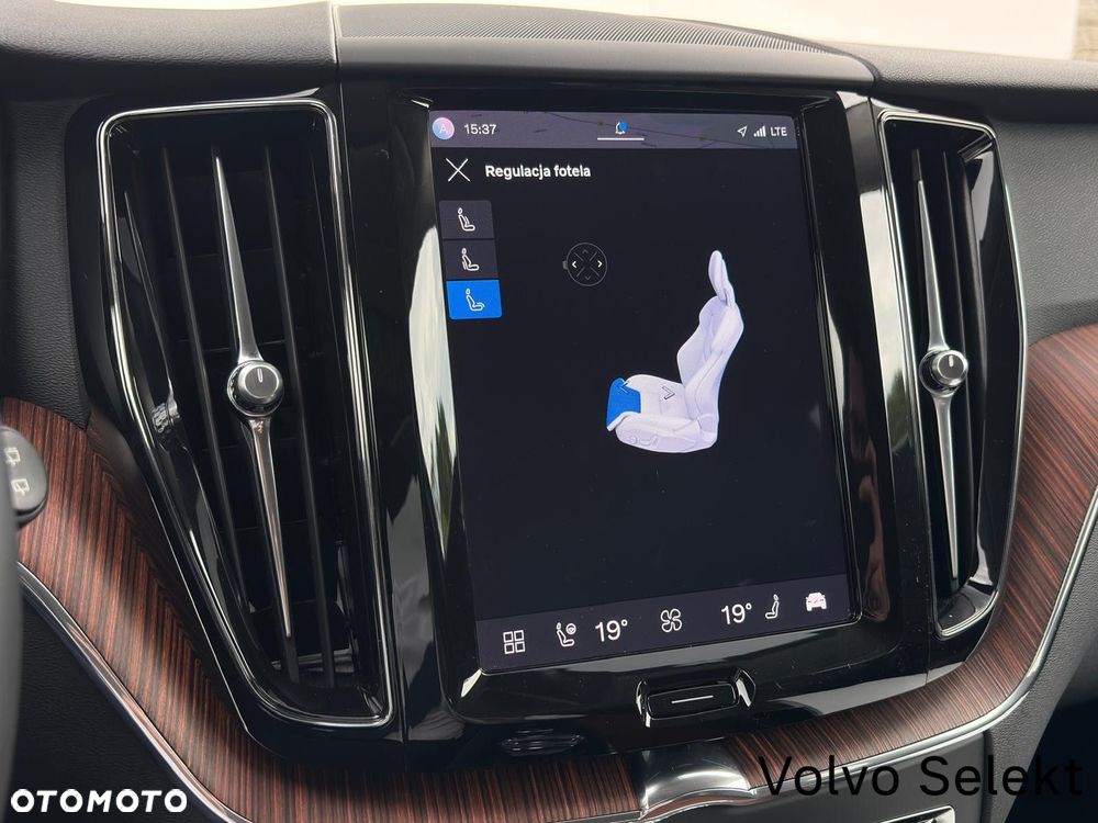 Volvo XC 60 - 35