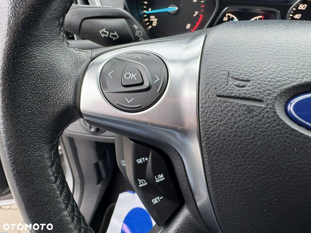 Ford Kuga 1.6 EcoBoost 2x4 Titanium - 21