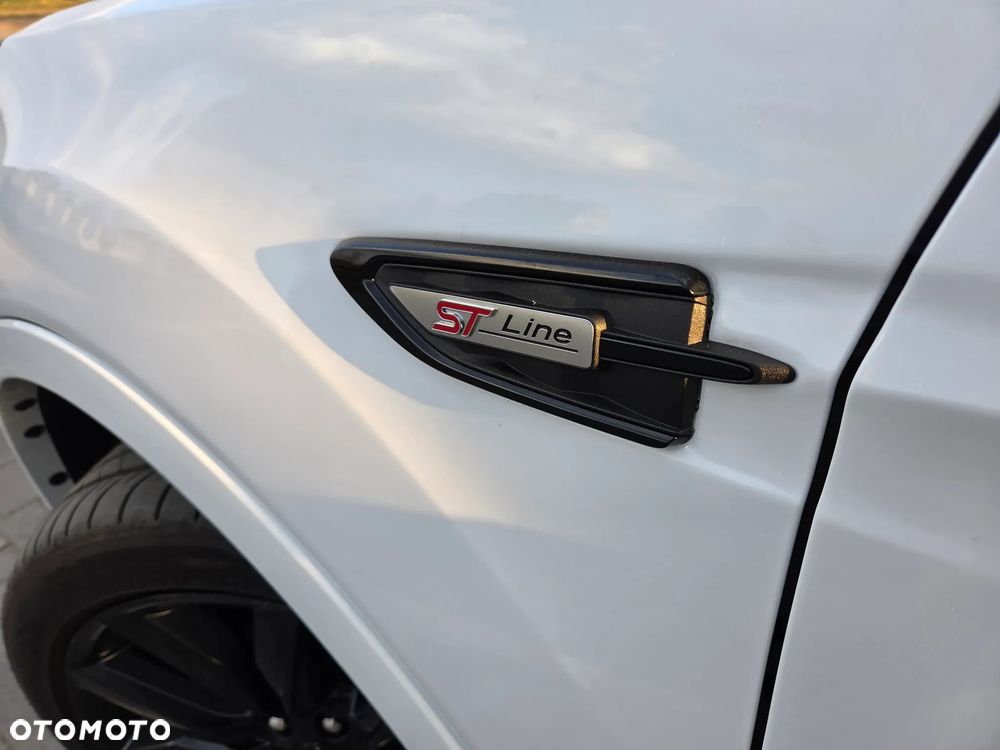 Ford Kuga 2.0 TDCi AWD ST-Line Black - 24