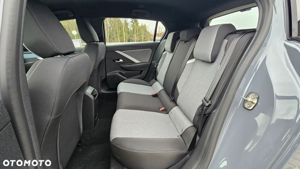 Opel Astra 1.2 T mHEV Edition eDTC - 8