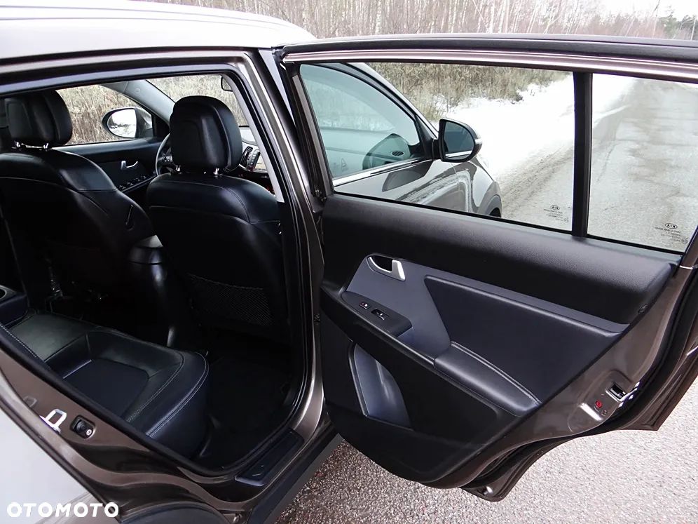 Kia Sportage 2.0 CVVT 2WD Automatik Spirit - 35