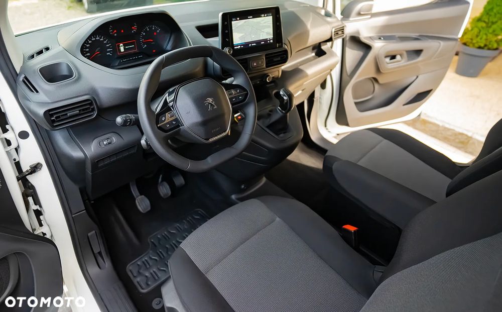 Peugeot PARTNER - 24