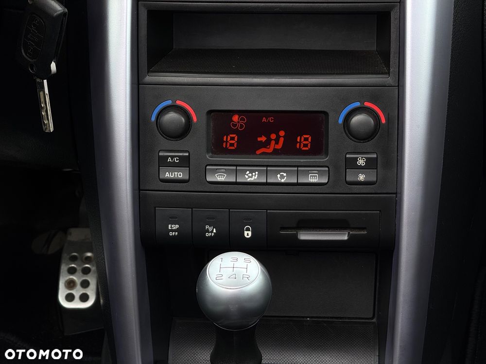 Peugeot 207 CC 120 VTi Premium - 38