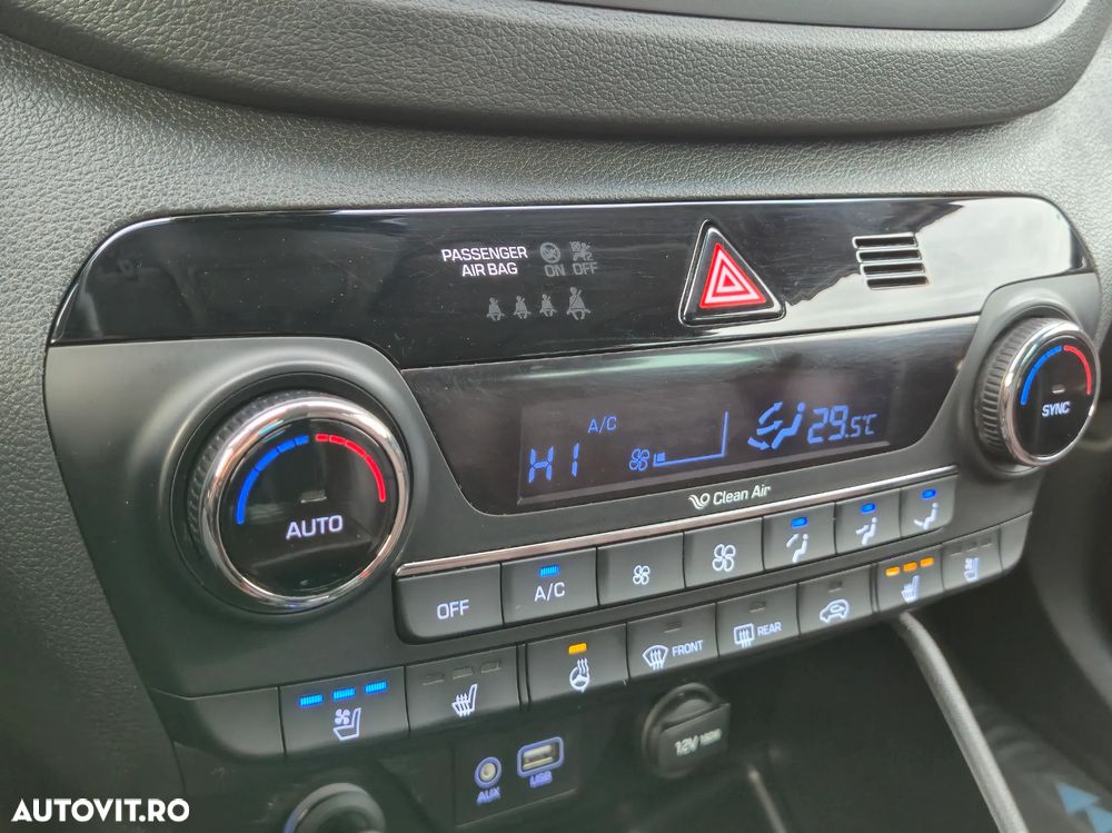 Hyundai Tucson 2.0 CRDI 4WD Automatik 25 Jahre - 19