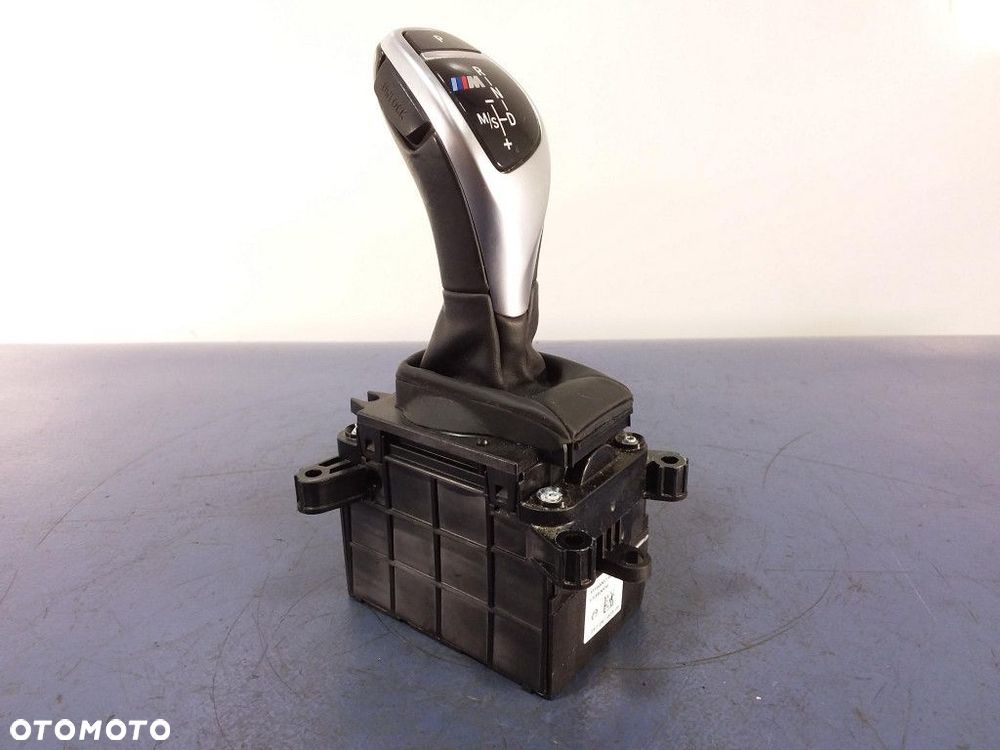 BMW X5 F15 F16 M50d WYBIERAK SKRZYNI 9384931 - 2