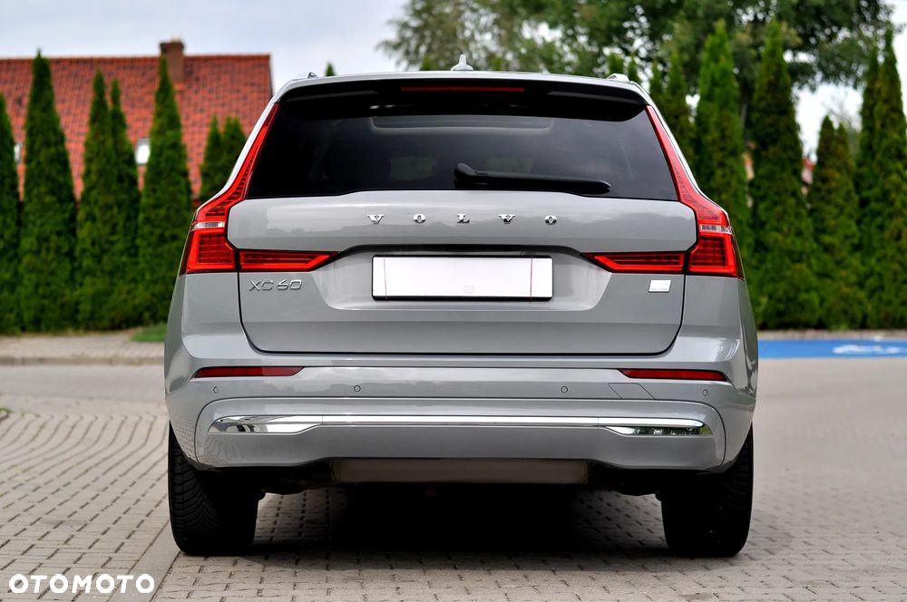 Volvo XC 60 T6 Plug-In Hybrid AWD Core - 6