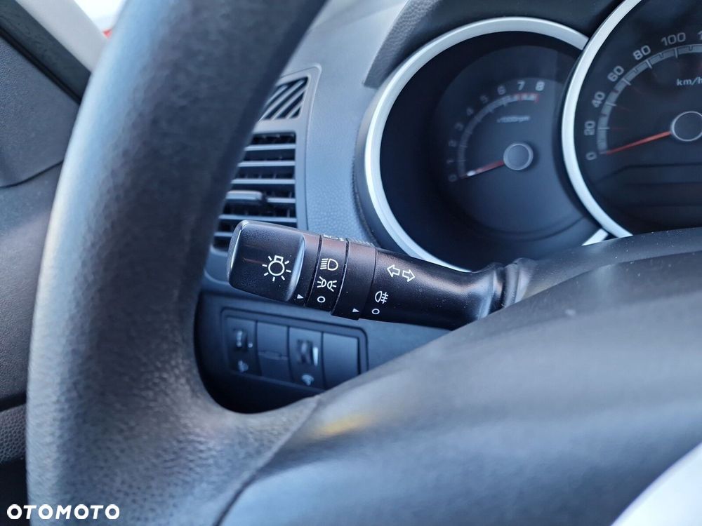 Kia Venga 1.4 M - 30