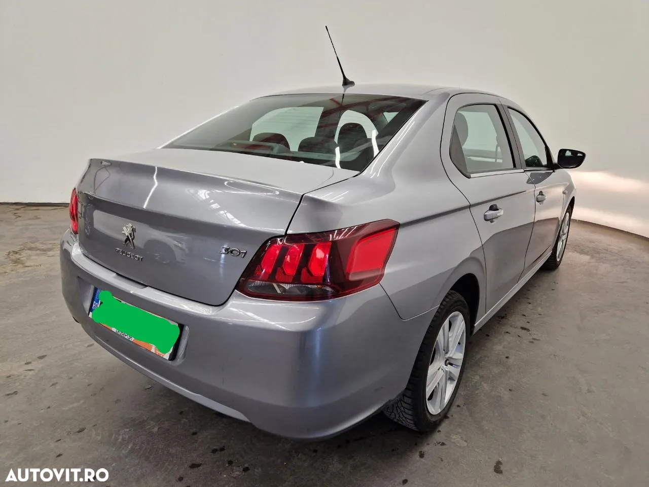 Peugeot 301 1.5 BlueHDI FAP Allure - 3