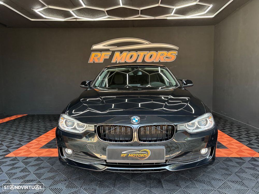 BMW 320 d Aut. Sport Line - 2