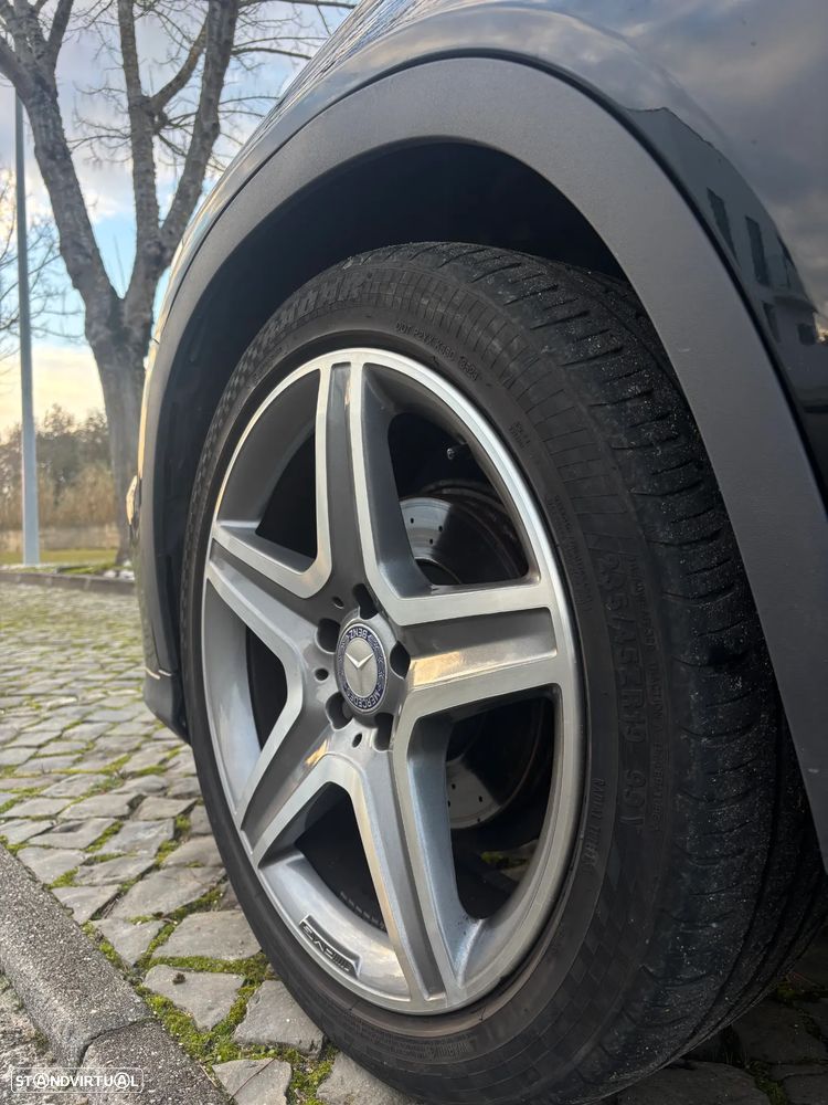 Mercedes-Benz GLA 180 d 7G-DCT AMG Line - 16