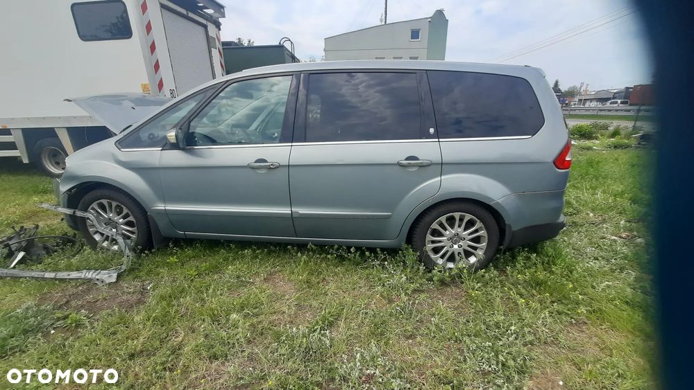 Ford Galaxy 2.2 TDCi Platinium X (Ghia) - 10