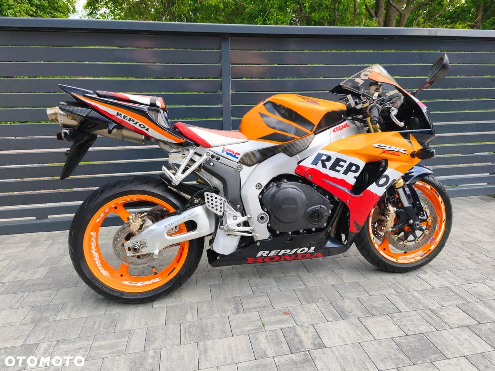 Honda CBR - 26