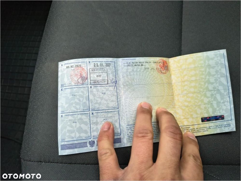 Toyota Corolla 1.8 Hybrid Active - 19